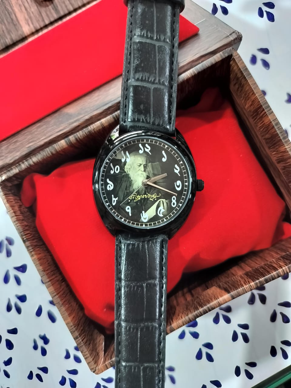 Rabindranath Tagore Themed Bengali Dial Wrist Watch - Black Leather Straps [40 mm dial]