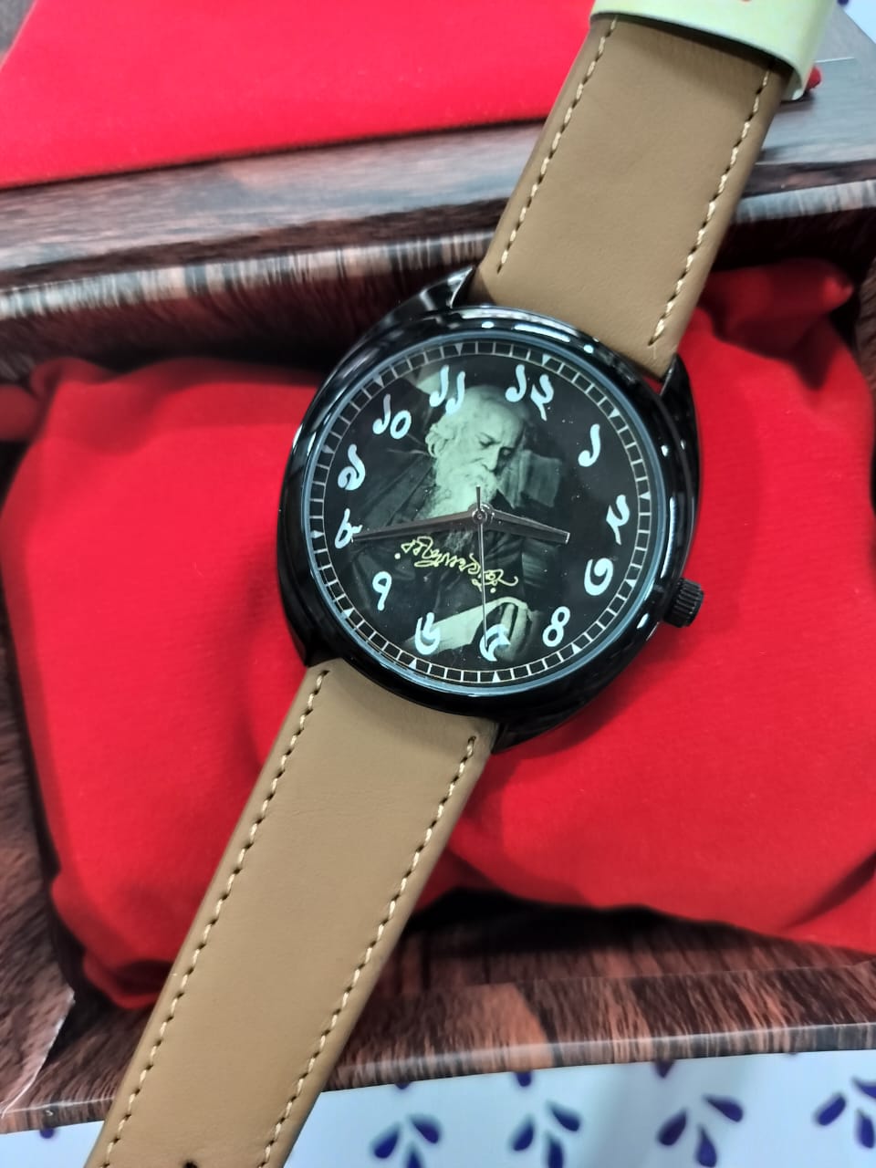 Rabindranath Tagore Themed Bengali Dial Wrist Watch - Beige Leather Straps [40 mm dial]