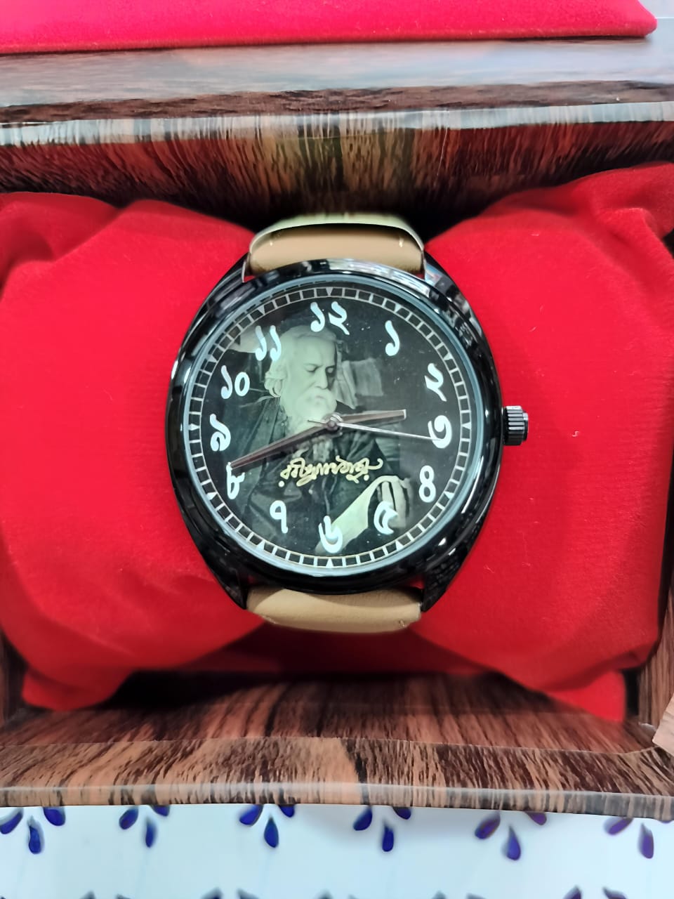 Rabindranath Tagore Themed Bengali Dial Wrist Watch - Beige Leather Straps [40 mm dial]